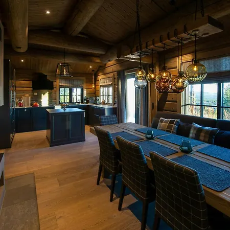 Handcrafted Log Cabin At Golsfjellet Hébergement de vacances *