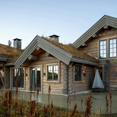 Handcrafted Log Cabin At Golsfjellet Gol