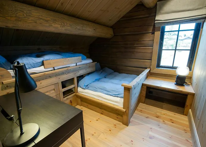 Handcrafted Log Cabin At Golsfjellet Ferienhaus